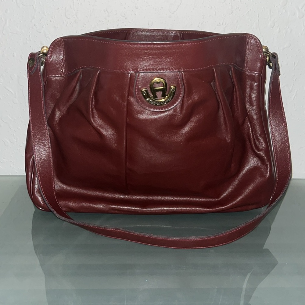 Etienne Aigner vintage leather shoulder handbag
